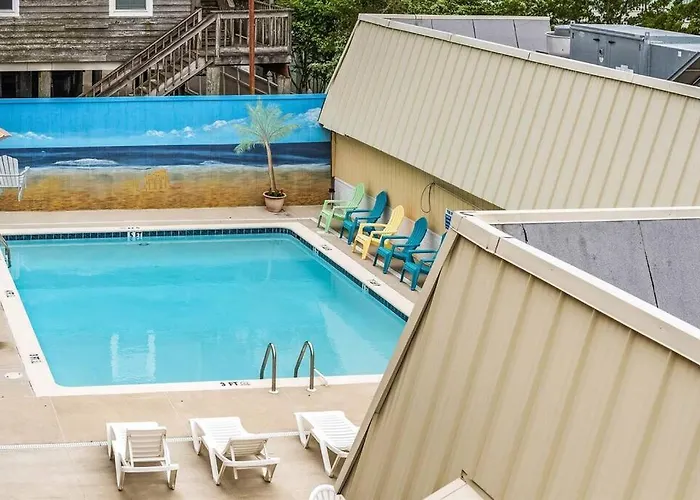 Updated Charming Studio,steps To Beach,outdoor Pool